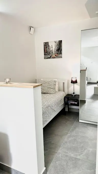 Apartament Studio Near Volvo Torslanda Free Parking Kvistljungby