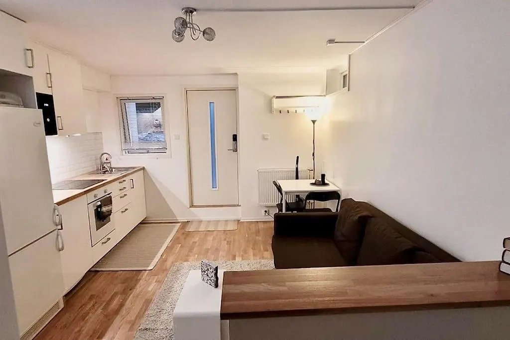 Studio Near Volvo Torslanda Free Parking Kvistljungby