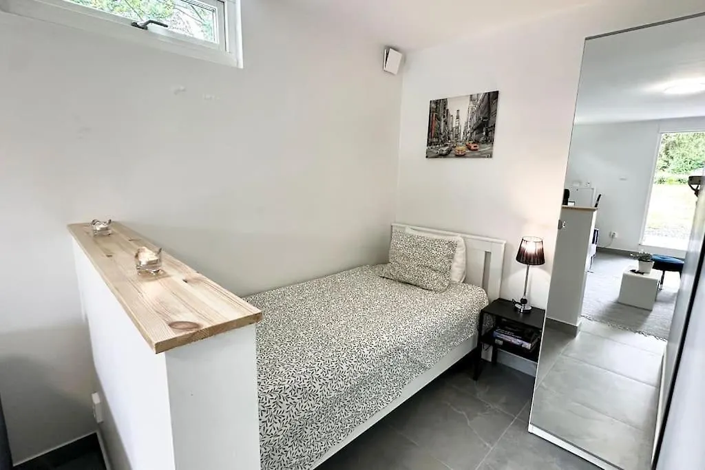 Studio Near Volvo Torslanda Free Parking Kvistljungby Apartment